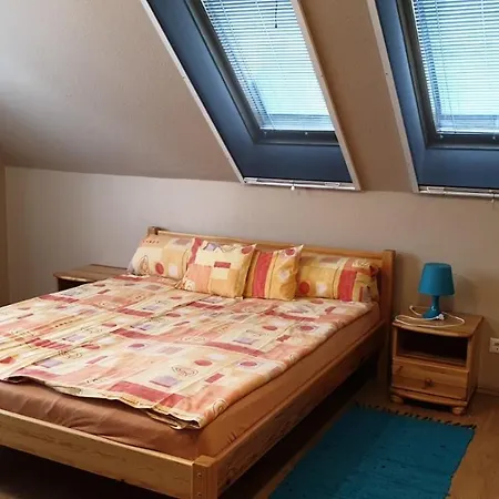 Apartman Pipacs *