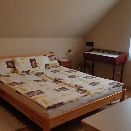Apartman Pipacs