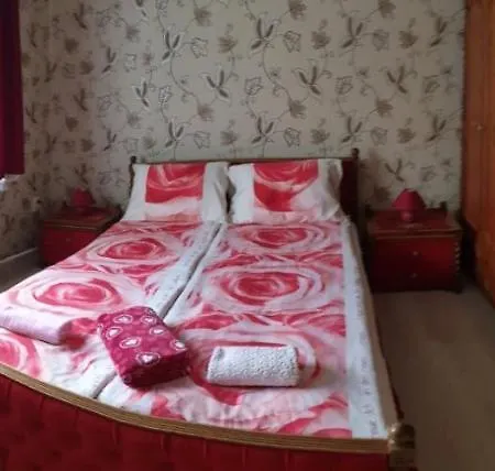 Pipacs Apartman *